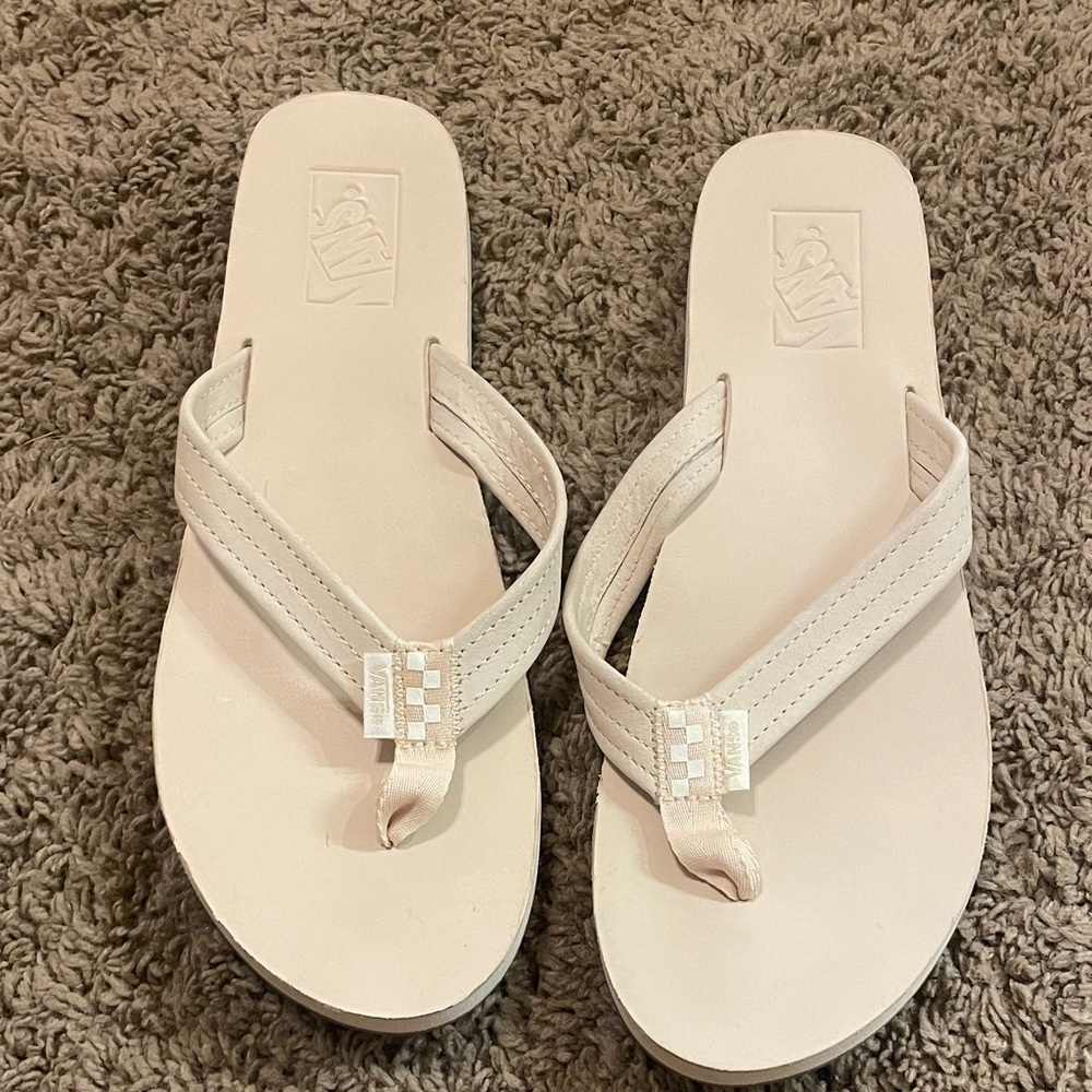 Vans Women’s Nude/Tan Flip Flop Sandals
